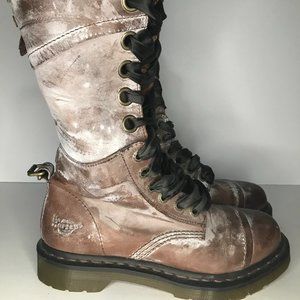 Dr Martens Women's Vintage Triumph Boots